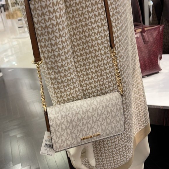 MICHAEL KORS Jet Set Travel Medium Phone Xbody Bag - Picture 10 of 16